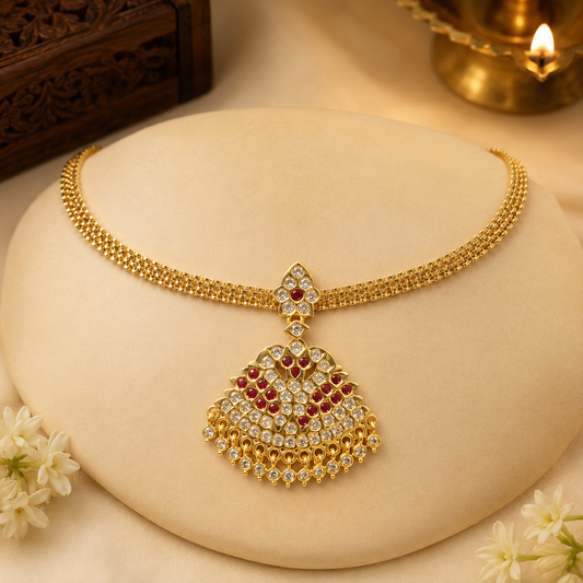 Ratna Chandrika Chuttiyum Chainum with White & Ruby tones