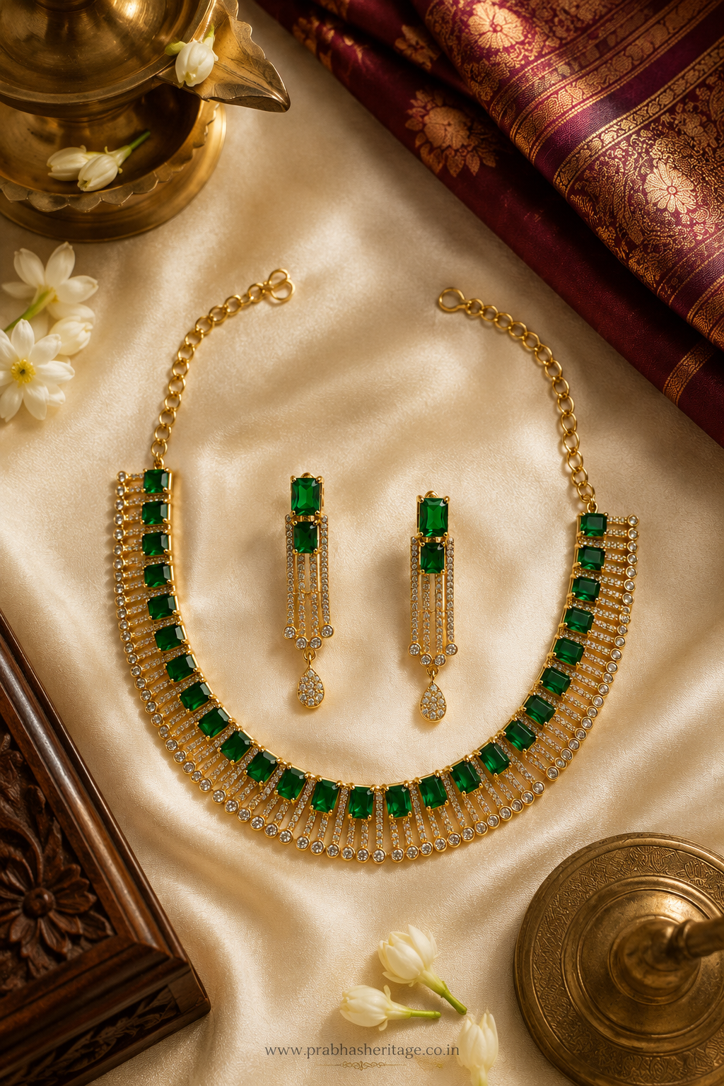 Maragatha Thaarika Necklace Set