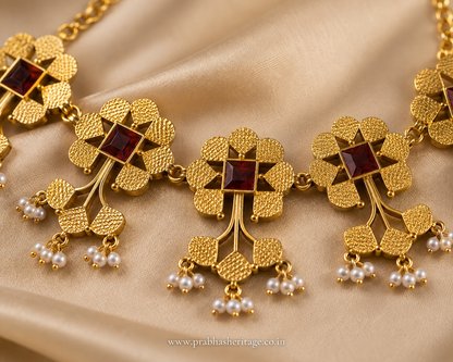 Thalir Necklace – Ruby-Toned
