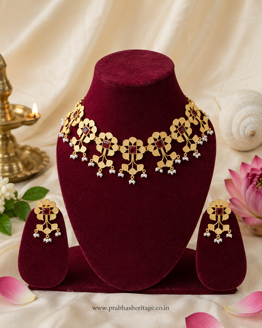 Thalir Necklace – Ruby-Toned