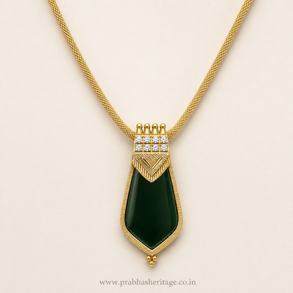 Maragatha Naagapadam Pendant & Chain