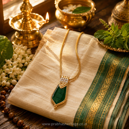 Maragatha Naagapadam Pendant & Chain