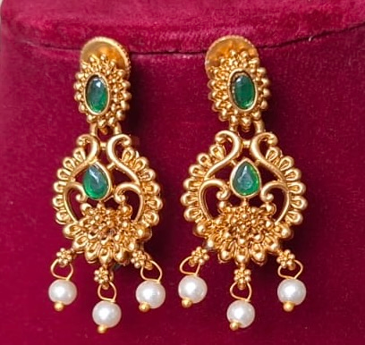 Emerald Tone Temple Necklace Set