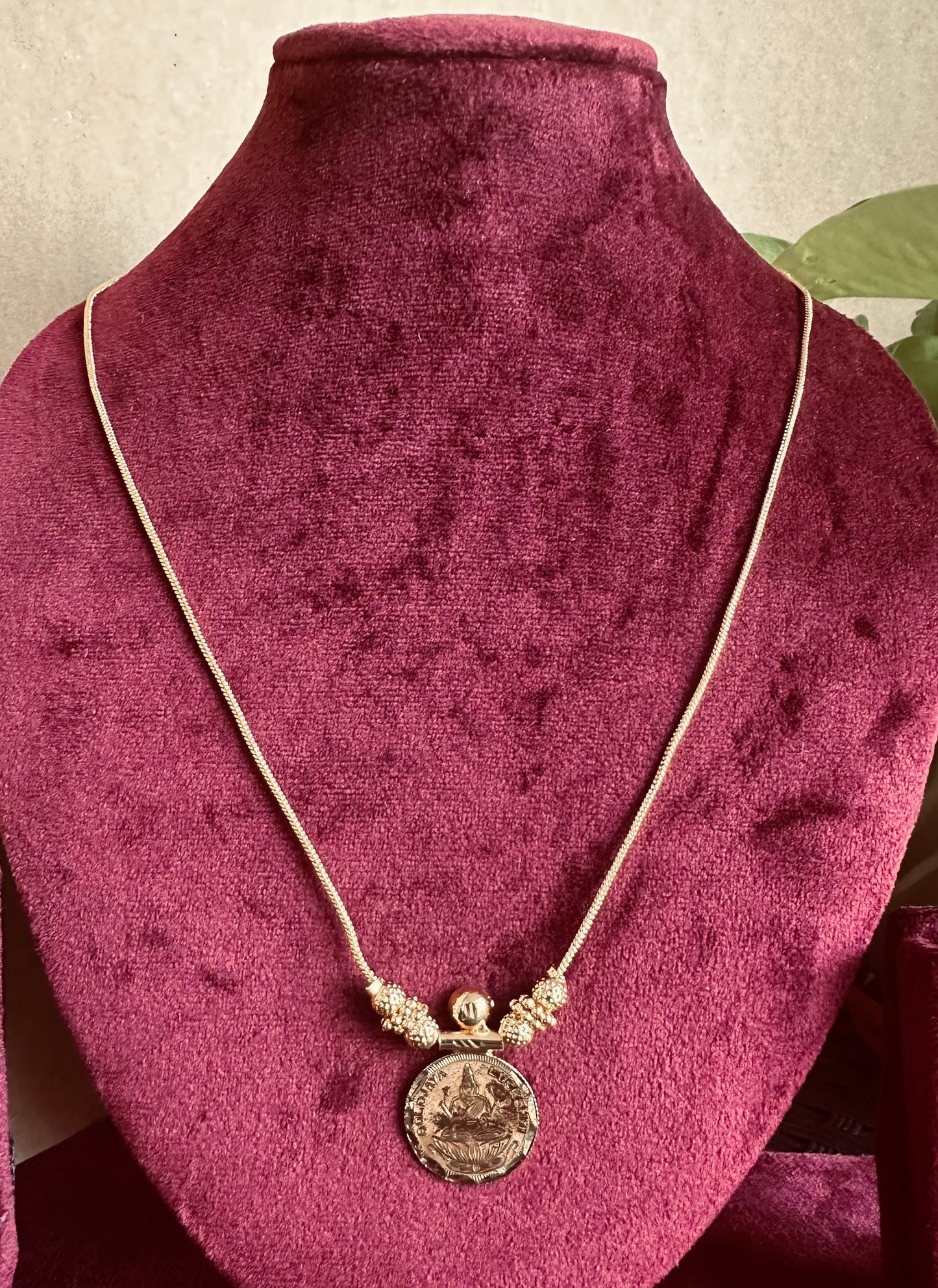 Guruvayoorappan & Lakshmi Kaasu Pendant Mala