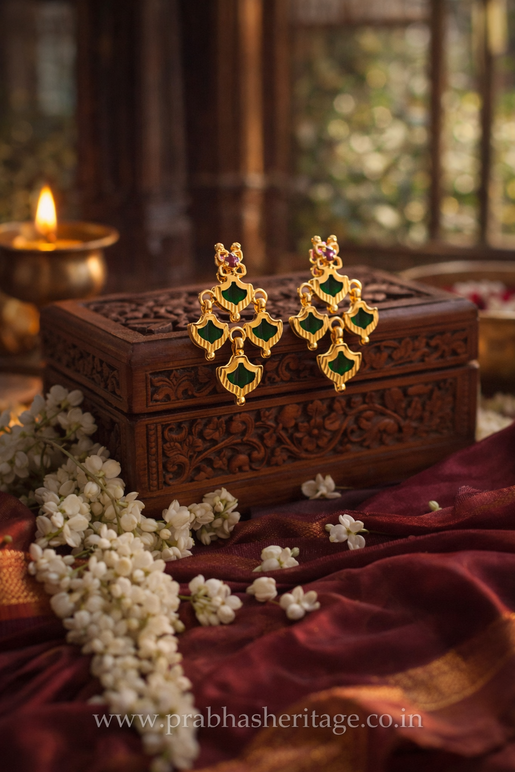 Anuraga Palakka Earrings - Green